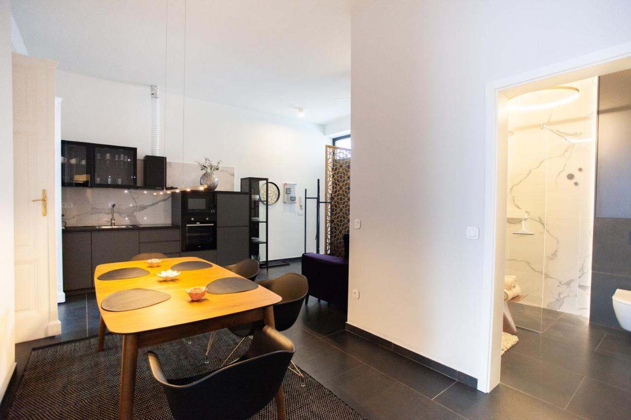 Real Deluxe Next To Danube Apartment Budapest Exterior photo
